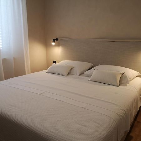 Apartman Sissy Primosten Exterior photo